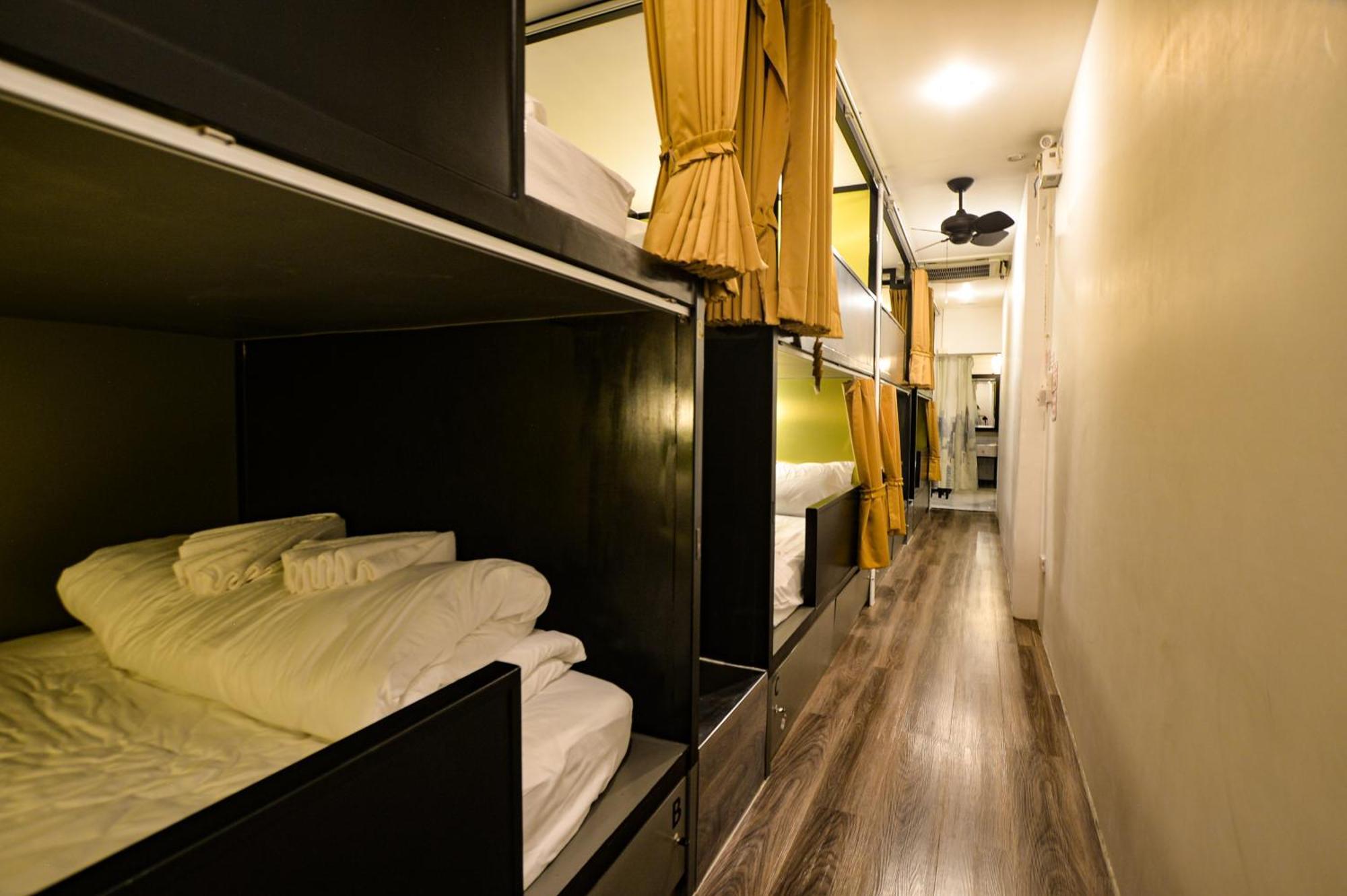 Four Sister Lamoon Hotel กรุงเทพมหานคร ภายนอก รูปภาพ